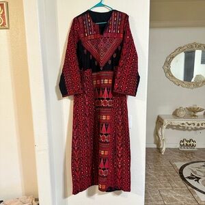 Traditional Palestinian Thobe
